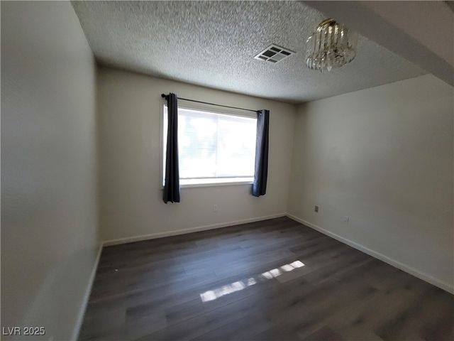 2784 Belcastro Street, Las Vegas, NV 89117