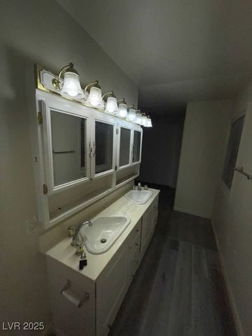 2784 Belcastro Street, Las Vegas, NV 89117