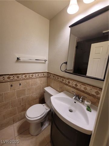 2784 Belcastro Street, Las Vegas, NV 89117