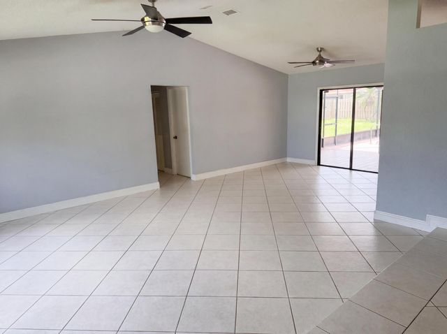 786 SE Ablett Lane, Port St. Lucie, Port St Lucie, FL 34984
