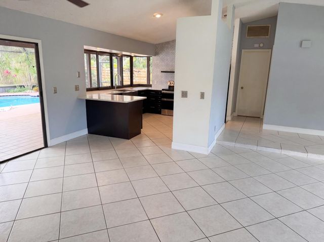 786 SE Ablett Lane, Port St. Lucie, Port St Lucie, FL 34984