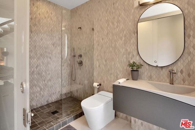 1368 Beckwith Avenue, Los Angeles, CA 90049