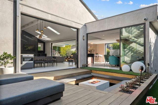1368 Beckwith Avenue, Los Angeles, CA 90049