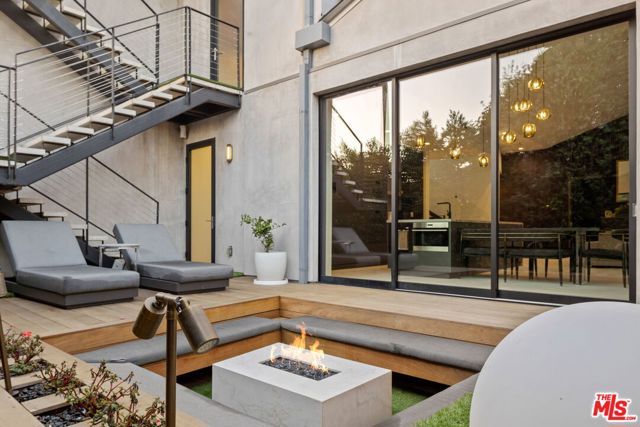 1368 Beckwith Avenue, Los Angeles, CA 90049