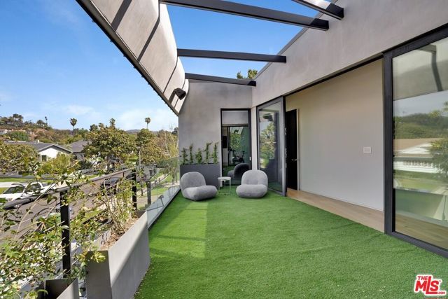 1368 Beckwith Avenue, Los Angeles, CA 90049