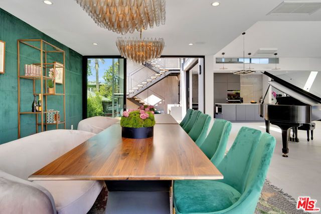1368 Beckwith Avenue, Los Angeles, CA 90049