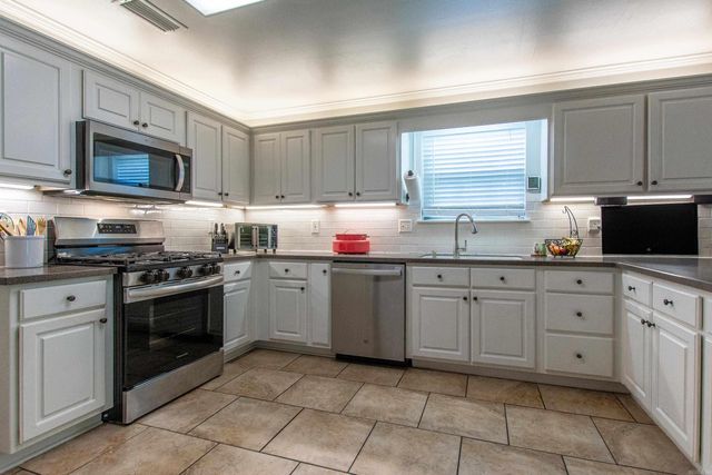1021 Spring Creek Cove, Benton, AR 72015