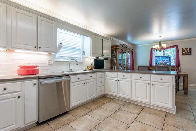 1021 Spring Creek Cove, Benton, AR 72015