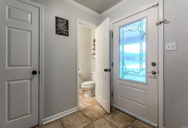 1021 Spring Creek Cove, Benton, AR 72015