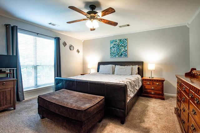 1021 Spring Creek Cove, Benton, AR 72015