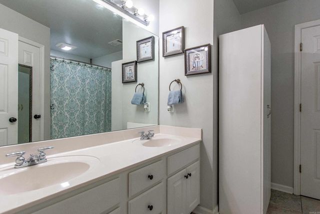 1021 Spring Creek Cove, Benton, AR 72015