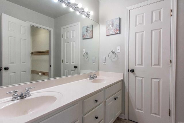 1021 Spring Creek Cove, Benton, AR 72015