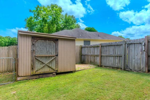 1021 Spring Creek Cove, Benton, AR 72015