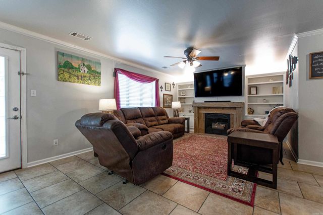 1021 Spring Creek Cove, Benton, AR 72015
