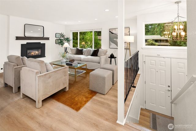 19044 NE 165th Place, Woodinville, WA 98072