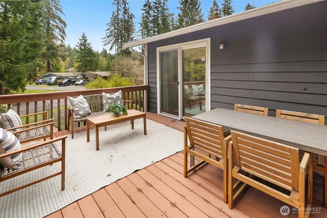 19044 NE 165th Place, Woodinville, WA 98072
