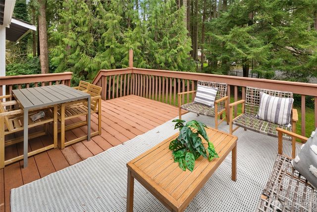 19044 NE 165th Place, Woodinville, WA 98072