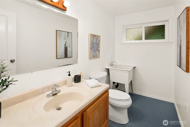 19044 NE 165th Place, Woodinville, WA 98072