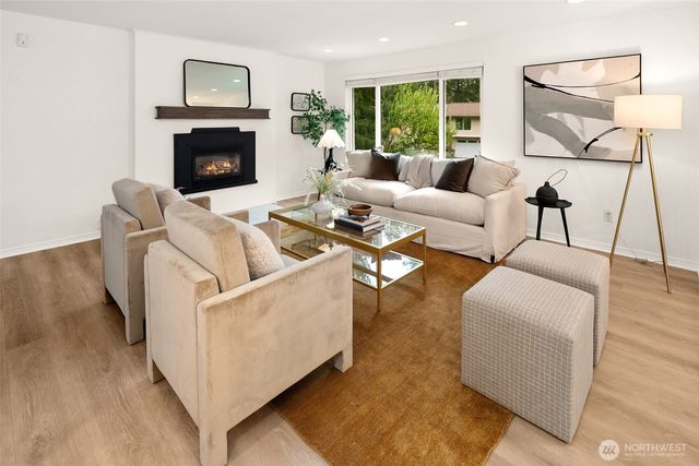 19044 NE 165th Place, Woodinville, WA 98072