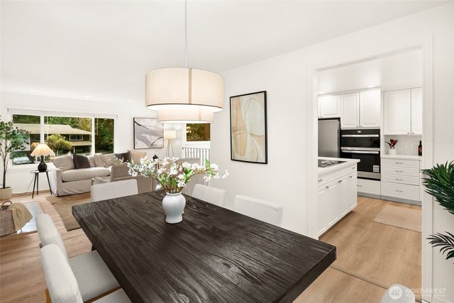 19044 NE 165th Place, Woodinville, WA 98072