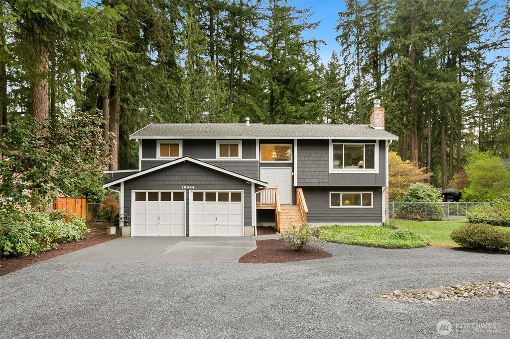 19044 NE 165th Place, Woodinville, WA 98072