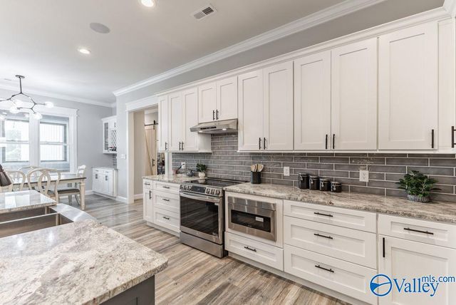 1719 Gurley Pike, Gurley, AL 35748