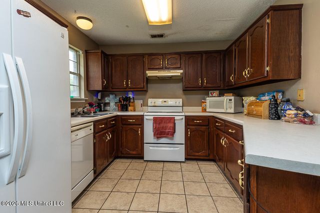 7676 Bramble Lane, Walls, MS 38680