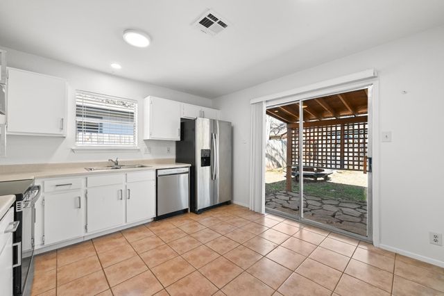 9600 Sugar Hill DR, Austin, TX 78748