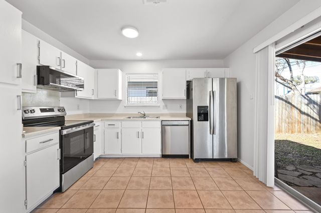 9600 Sugar Hill DR, Austin, TX 78748