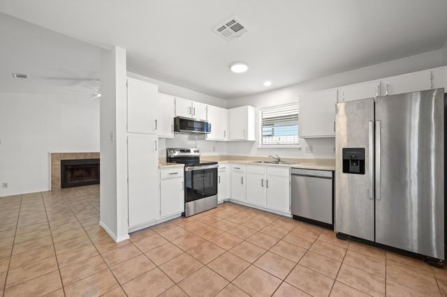 9600 Sugar Hill DR, Austin, TX 78748