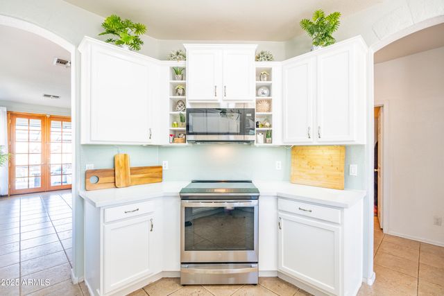 1550 W SAINT KATERI Drive, Phoenix, AZ 85041