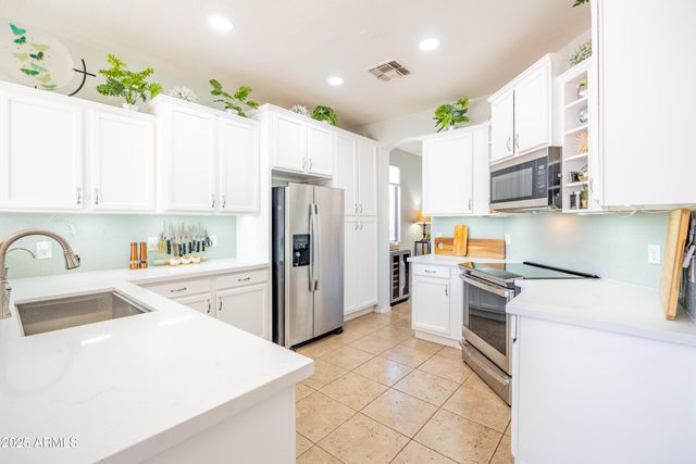 1550 W SAINT KATERI Drive, Phoenix, AZ 85041