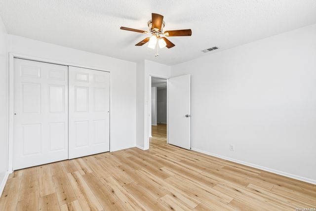 923 Vance Jackson Rd Apt 1110, San Antonio, TX 78201