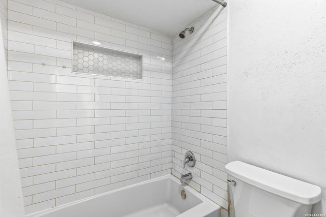 923 Vance Jackson Rd Apt 1110, San Antonio, TX 78201
