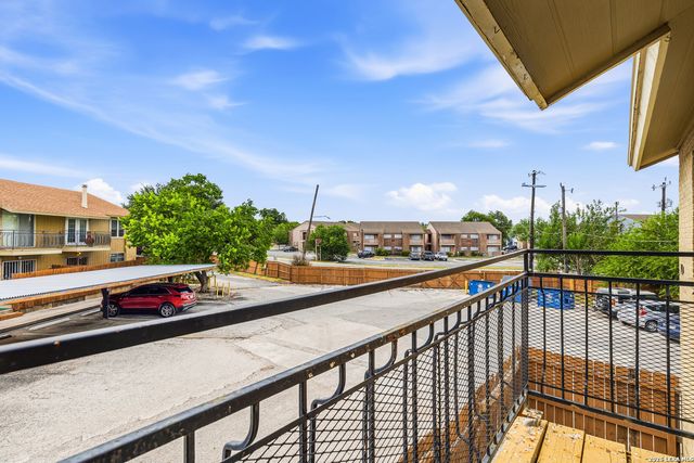 923 Vance Jackson Rd Apt 1110, San Antonio, TX 78201