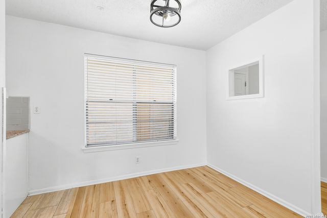 923 Vance Jackson Rd Apt 1110, San Antonio, TX 78201
