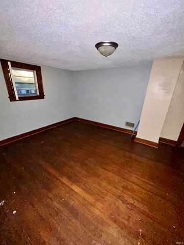 312 Horace Mann Court, Marion, IN 46952