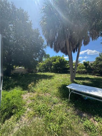 820 PINELAND AVENUE, Venice, FL 34285