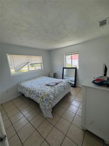 820 PINELAND AVENUE, Venice, FL 34285