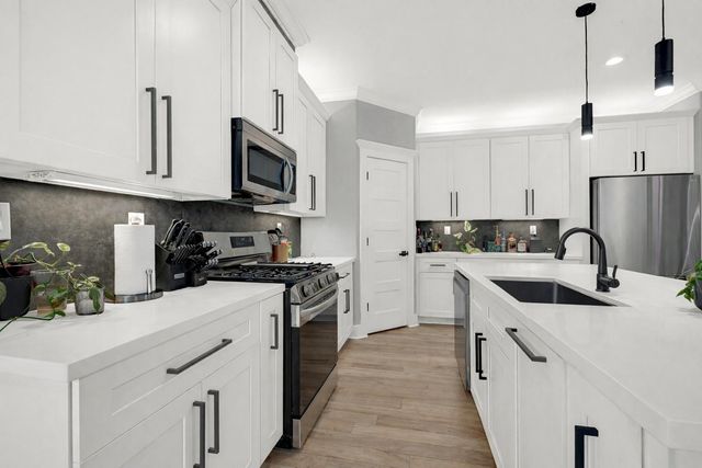 3513 Omega Street, Houston, TX 77022