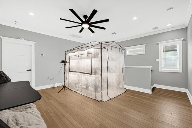 3513 Omega Street, Houston, TX 77022