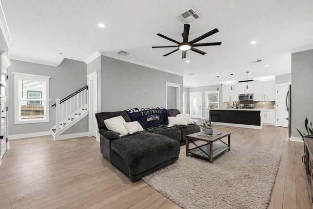 3513 Omega Street, Houston, TX 77022