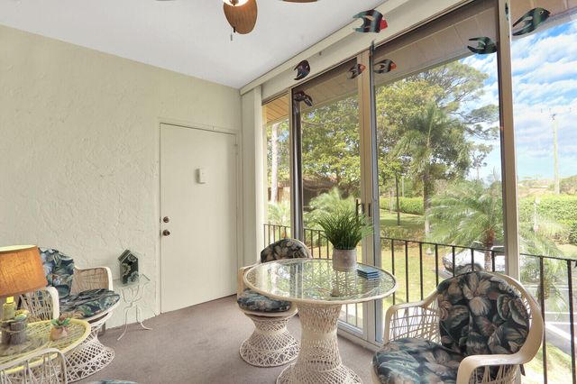 323 KNOTTY PINE Circle A-2, Greenacres, FL 33463