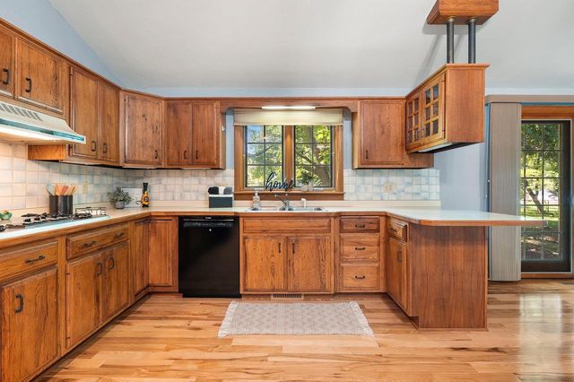 1001 S ARLINGTON STREET, Appleton, WI 54915