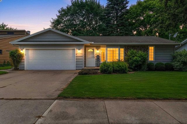 1001 S ARLINGTON STREET, Appleton, WI 54915