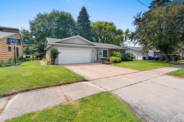 1001 S ARLINGTON STREET, Appleton, WI 54915