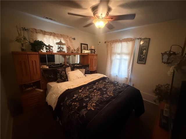 1455 E Main Street, Siloam Springs, AR 72761