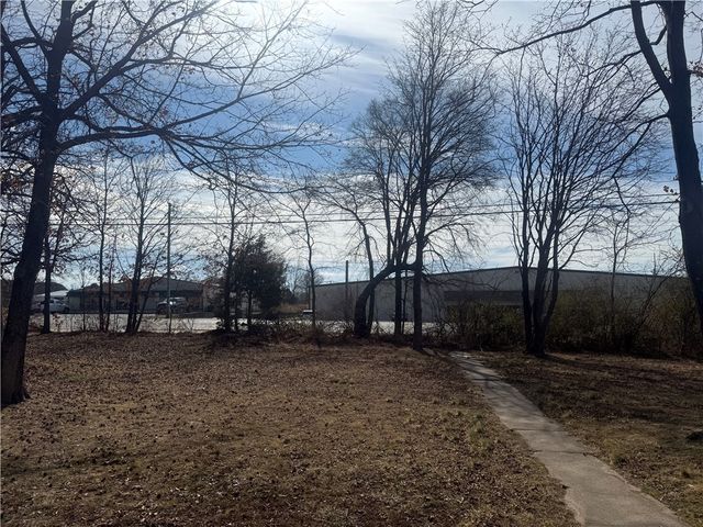 1455 E Main Street, Siloam Springs, AR 72761