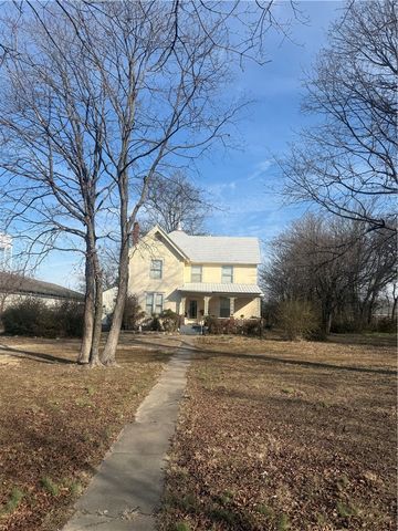 1455 E Main Street, Siloam Springs, AR 72761