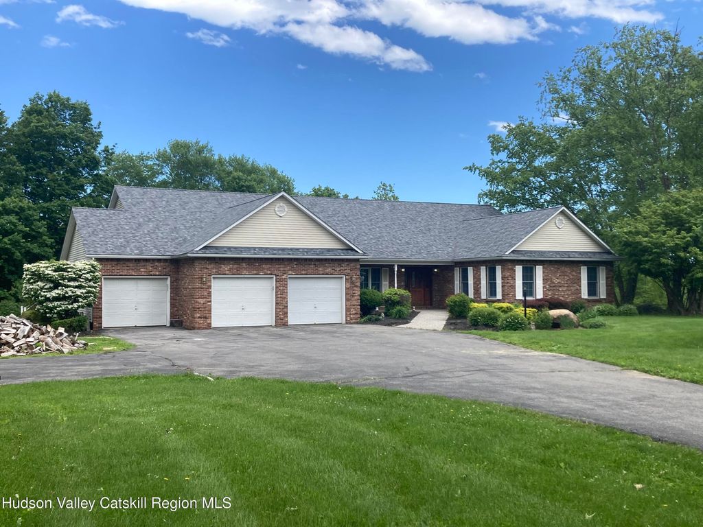 95 Heritage Lane, Montgomery, NY 12549